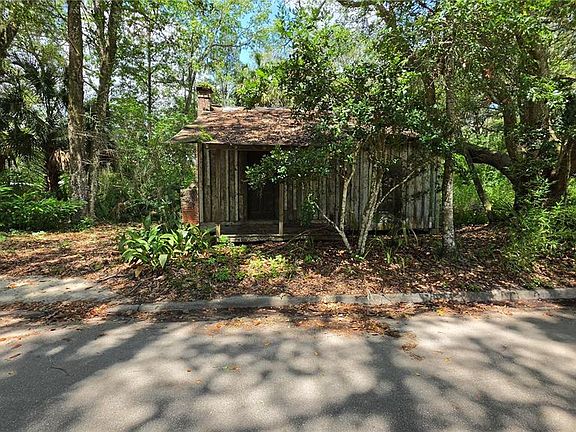 3rd image of 304 NW 5th St Lot 27