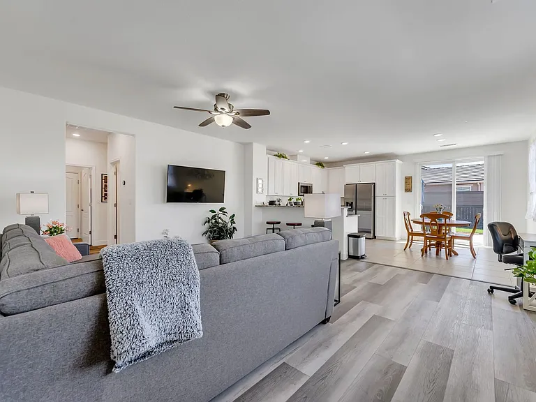 6934 Wild River Way — Photo 5