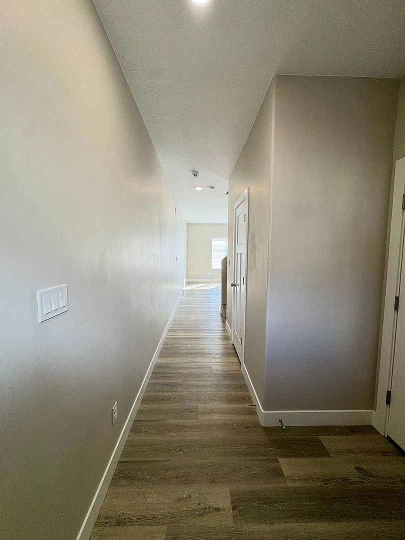 Beautiful 3 Bedroom, 2.5 Bathroom Townhome! — Photo 3