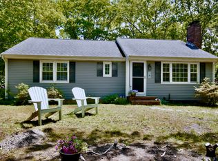 4 Spinnaker Ln, Pocasset, MA 02559