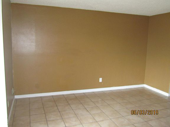 2nd image of 115 Michelle Ln APT D