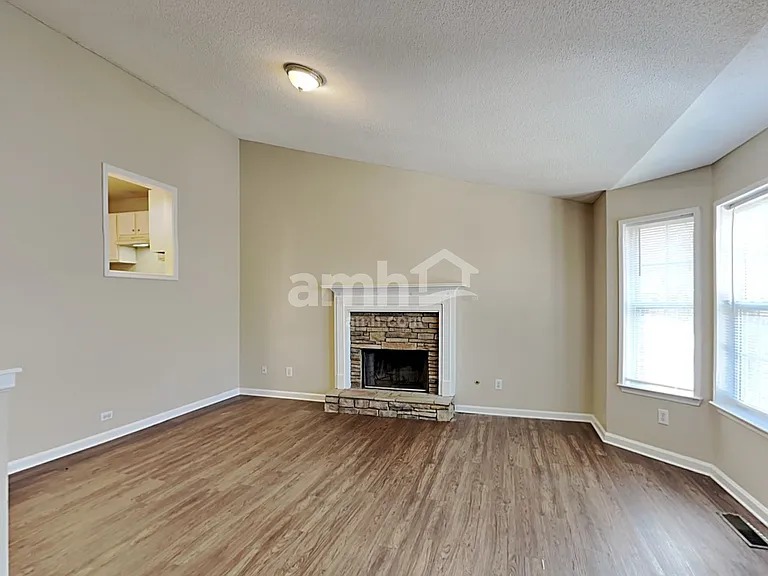 372 Emerald Pines Dr — Photo 7