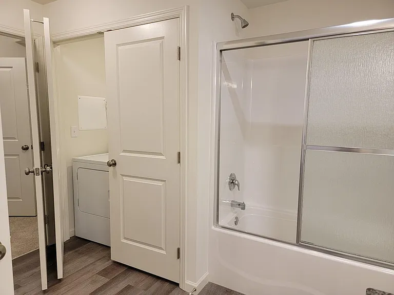4530 Commerce St #101 — Photo 11