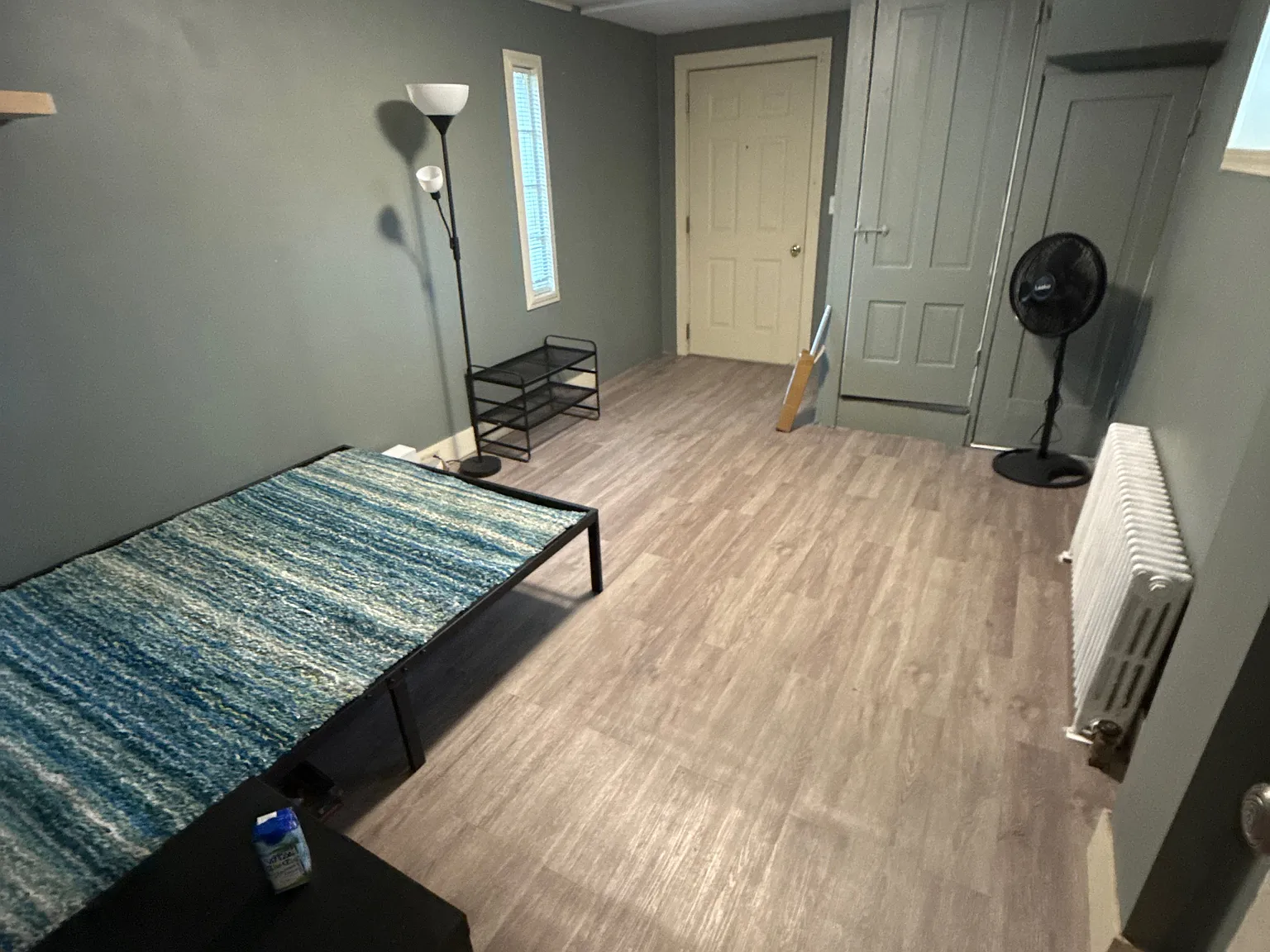 6 bed, 3200 sqft, $1,000 — Photo 2