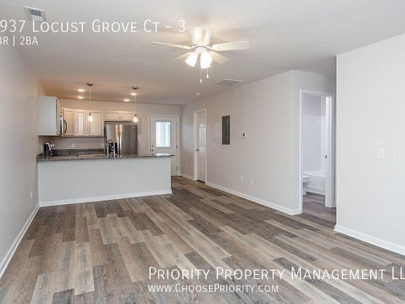3rd image of 2937 Locust Grove Ct Unit 3
