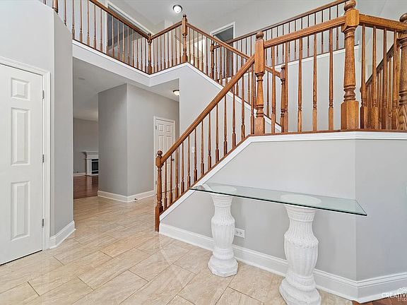 3rd image of 2710 Stonebridge Dr #5