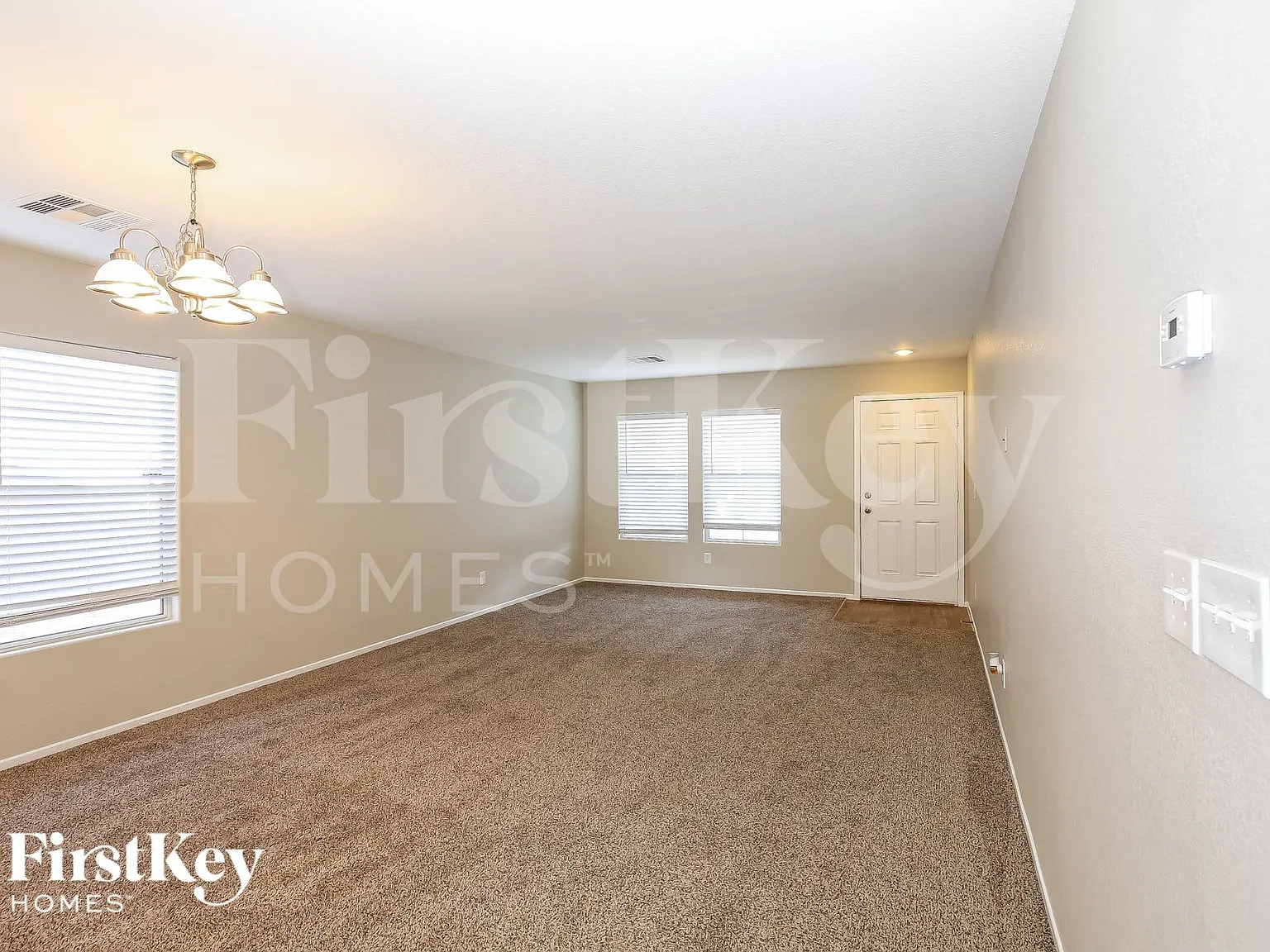 4 bed, 3.0 bath, 2492 sqft, $2,055 — Photo 3