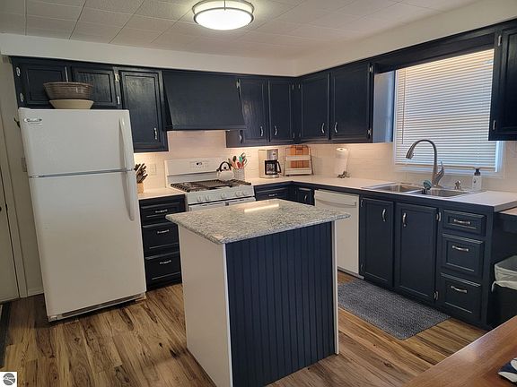 4th image of 5967 W Oakcrest Dr