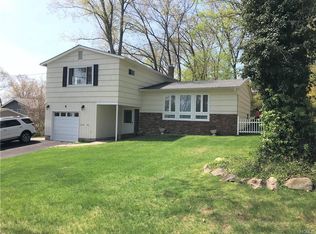 4 Kingston Ave, Scarsdale, NY 10701