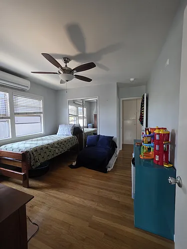 6464 49th St Photo 1