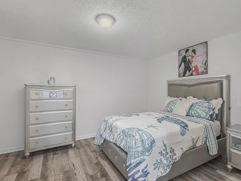 6824 Beagle Dr — Photo 13