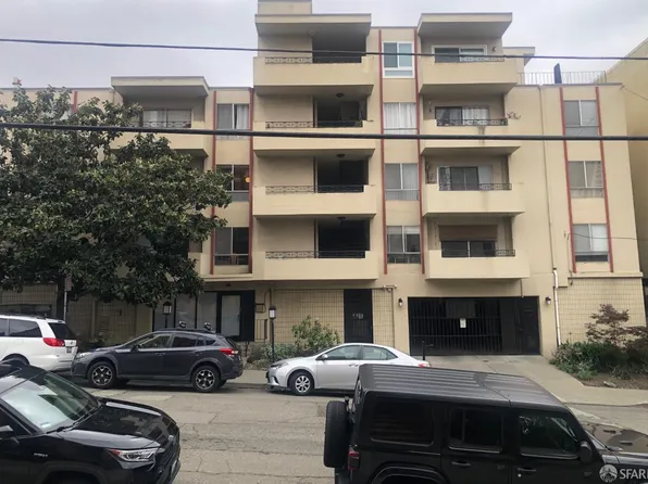 320 Park View Ter Unit 207, Oakland, CA 94610