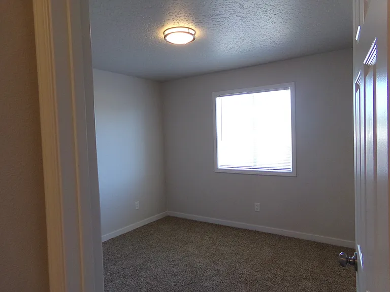 16168 N Saint Helens Dr — Photo 7