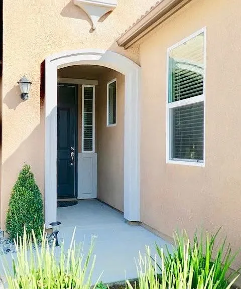 693 Kaweah Ave — Photo 3