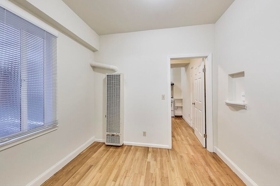 1st image of 10 Brooklyn Pl APT 6