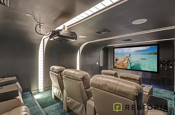 Rented by Rentopia | media 13