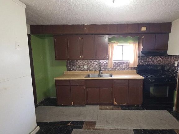 3rd image of 620 Athens Ave