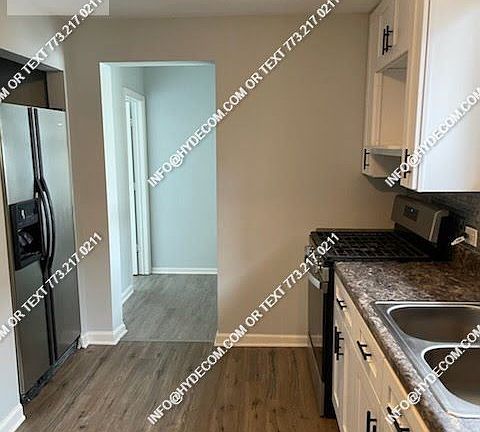 3rd image of 7521 S Wolcott Ave