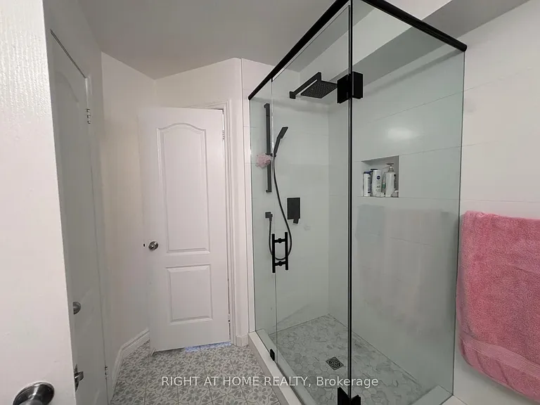 116 Evans Ave #2 — Photo 21