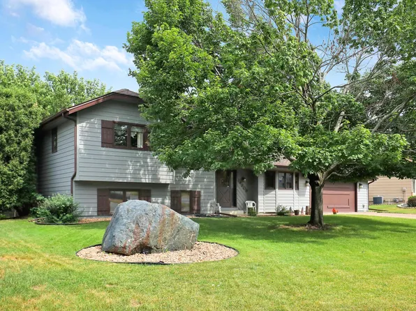 14809 Southcross Ln, Burnsville, MN 55306
