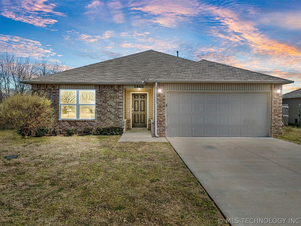 1st image of 2860 Lariat Ln
