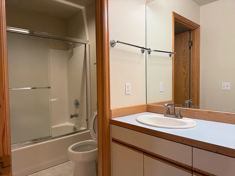 15330 NE Old Redmond Rd — Photo 15