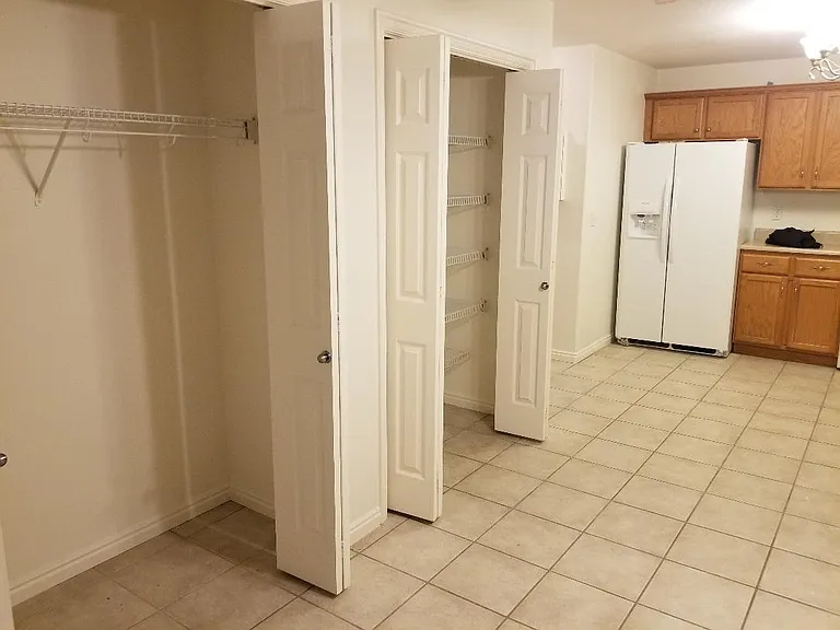 729 S Apple Grove Ln — Photo 7