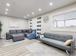 12 Glencastle Sq, Brampton, ON L6S 2H8