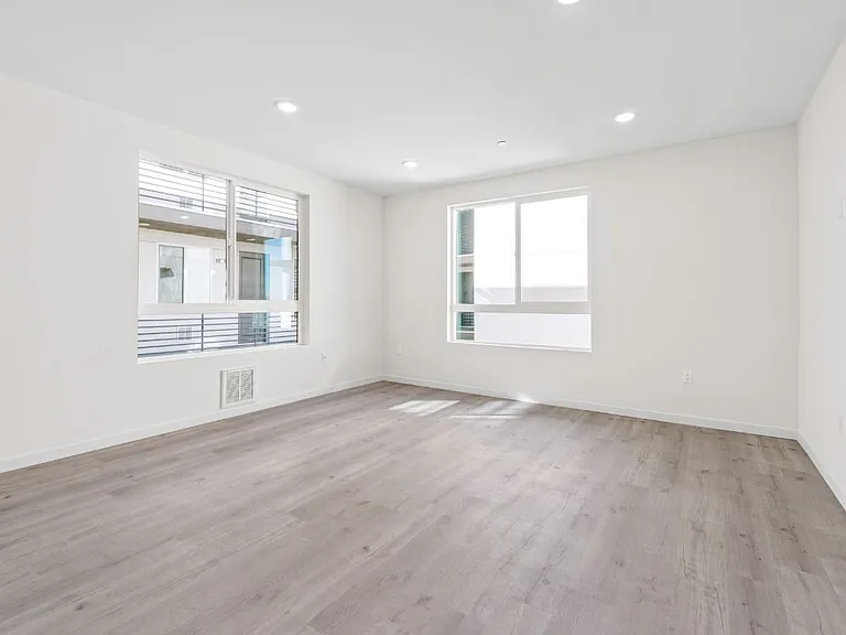 301-15312 Cabrito Rd #407 — Photo 6