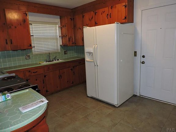 5th image of 1213 Barcia Dr
