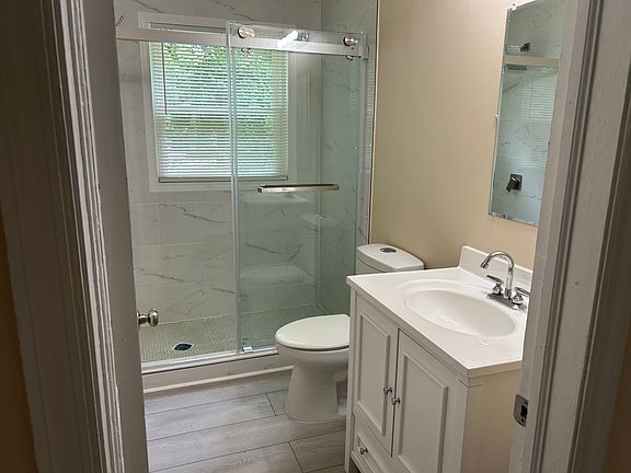 4th image of 4821 Lavista Rd