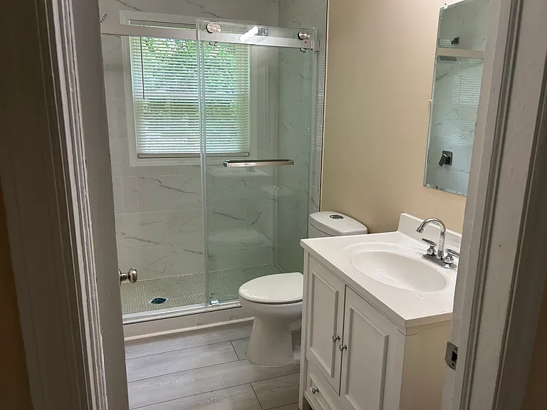 4821 Lavista Rd — Photo 4