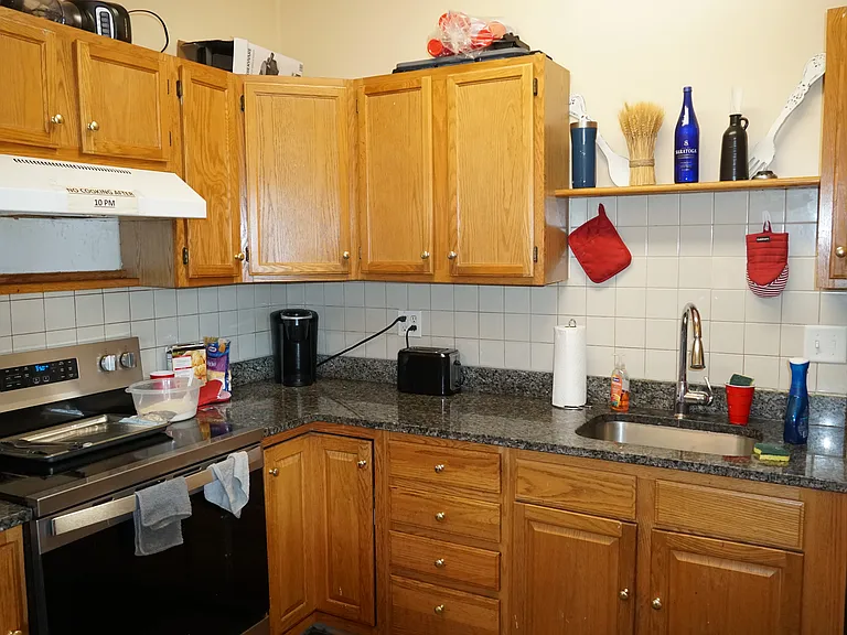 170 Middleboro Ave #1 — Photo 6
