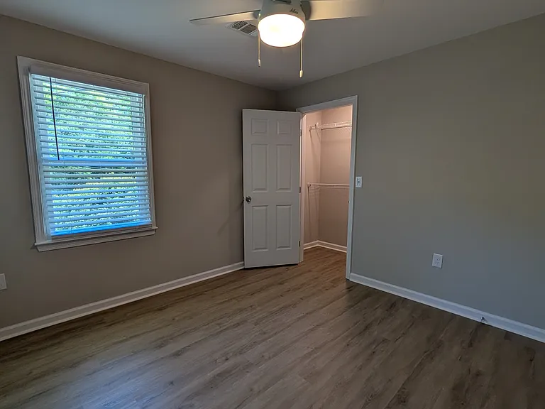 540 Stell Rd — Photo 10