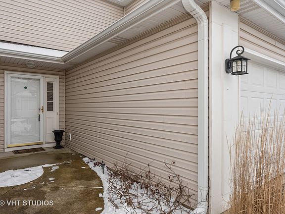 2nd image of 255 Abington Ln