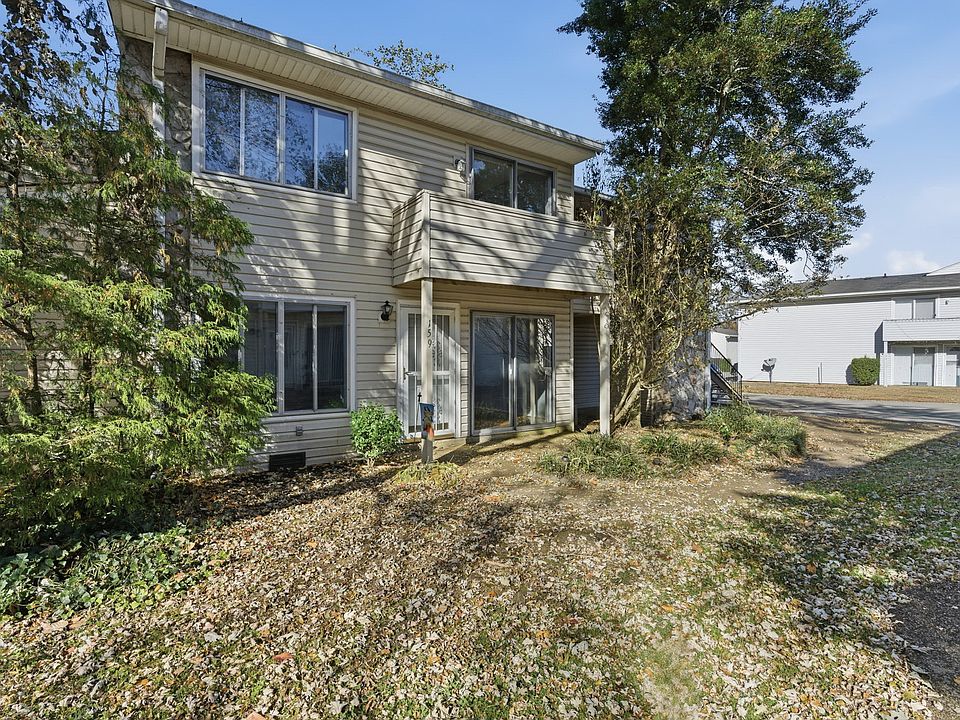 View looking toward to street