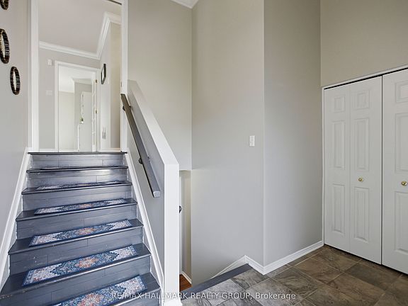 2nd image of 164 Patterson Cres