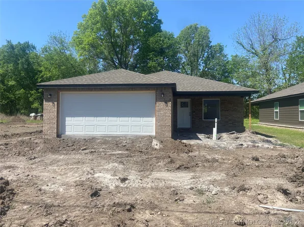 214 S Bixby St, Coweta, OK 74429