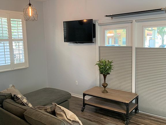 5th image of 519 4th Ave S Unit 1