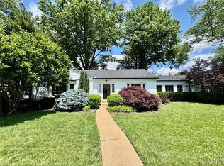 9053 Saranac Dr, Saint Louis, MO 63117