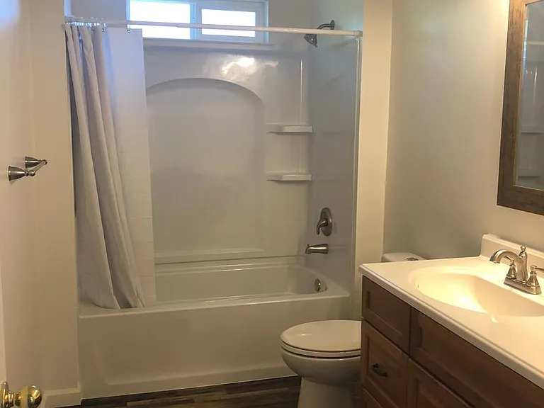 651 N Barrett Rd — Photo 5