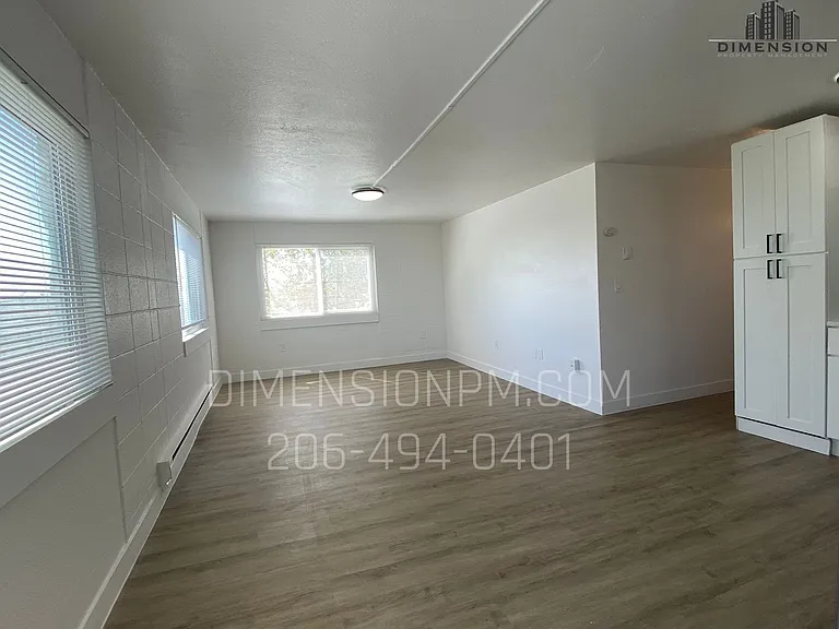 Christine Apartments — Photo 6