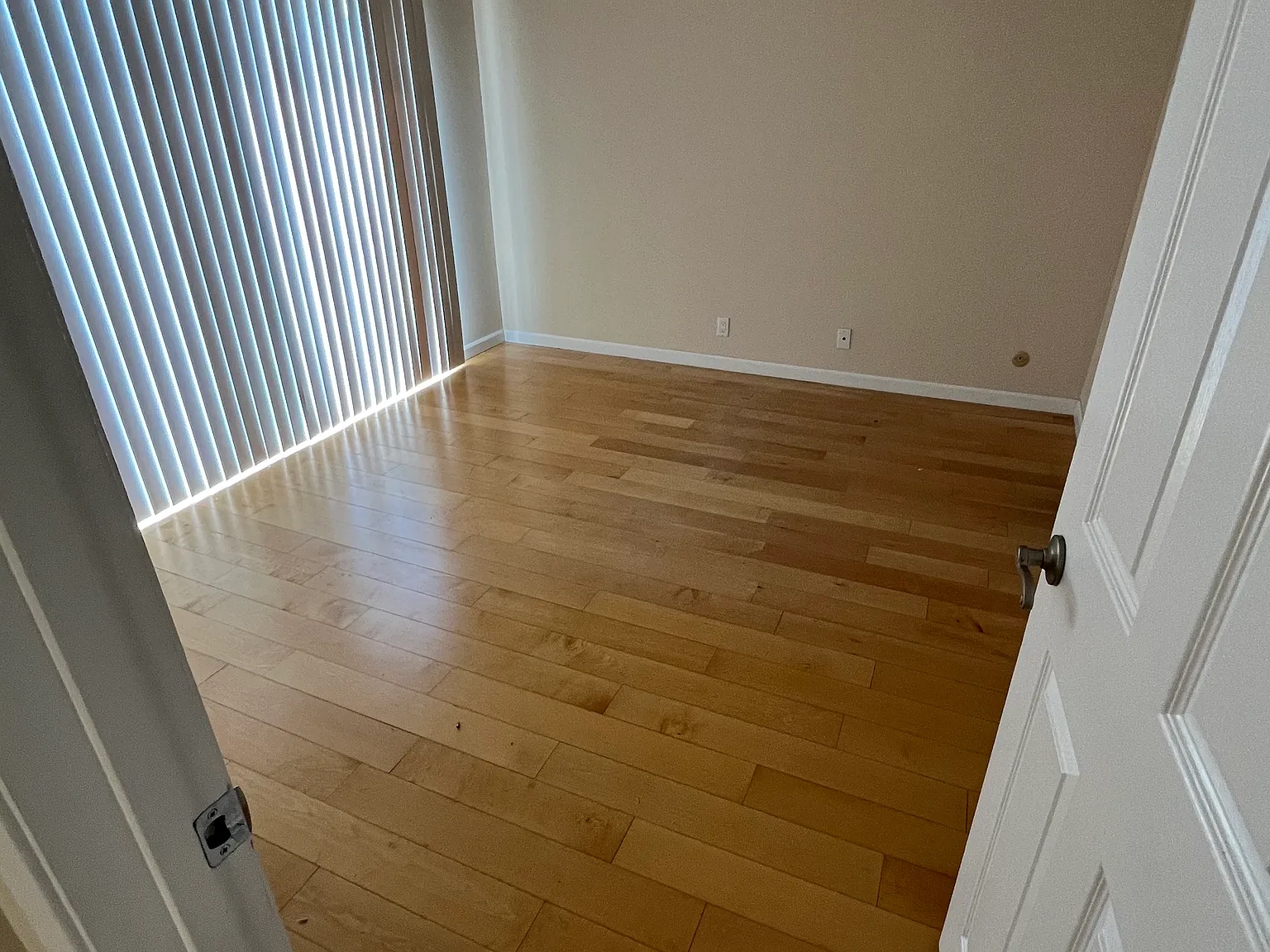 4 bed, 1470 sqft, $6,000 — Photo 4