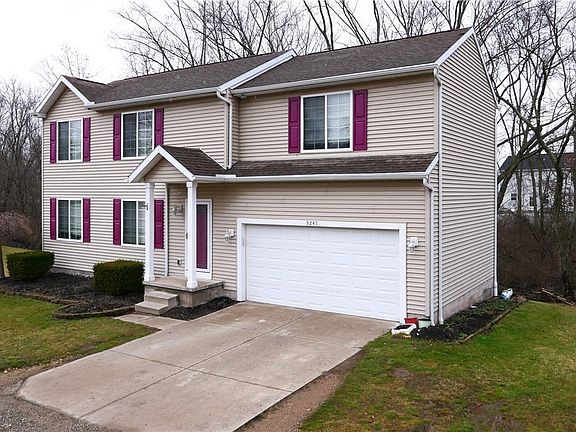3rd image of 3247 Foxford Ct