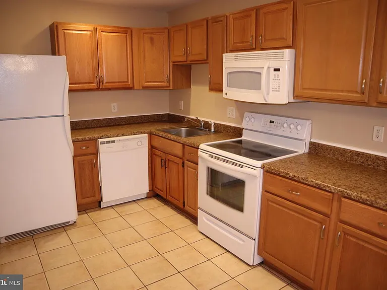 18315 Allspice Dr — Photo 4