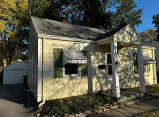 3711 Wright St, Des Moines, IA 50316