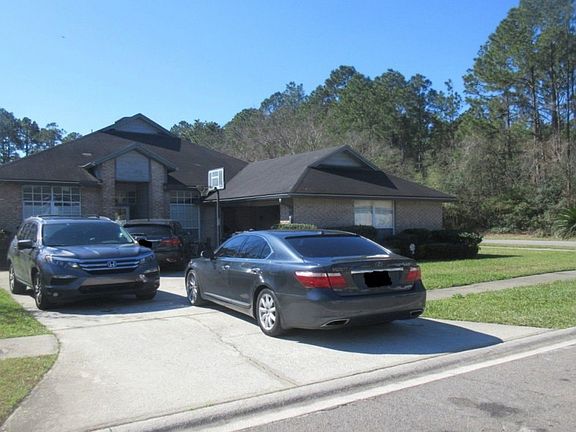 3rd image of 10574 Otter Creek Dr