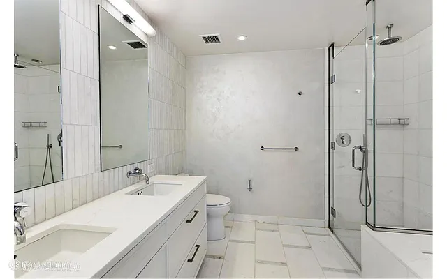 Rented by Douglas Elliman | media 18