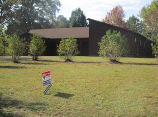 460 Mazies Chapel Rd, Lexington, TN 38351