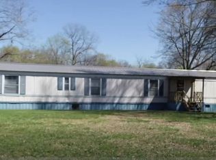 207 Cobb Ave, Leoma, TN 38468